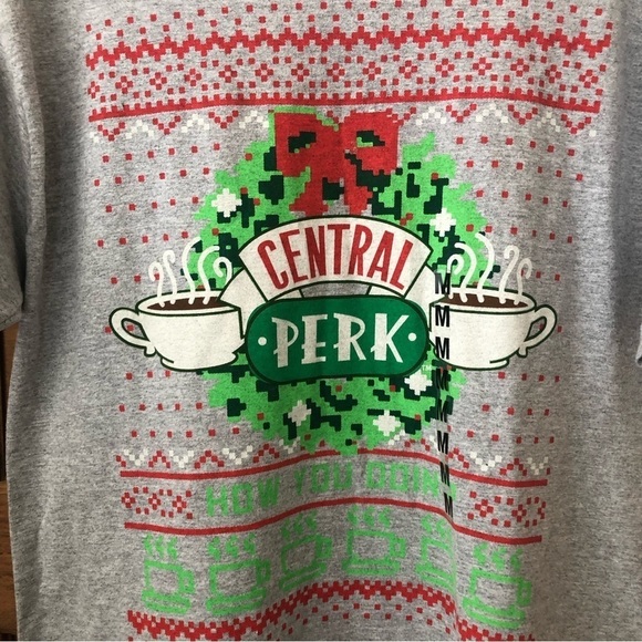 FRIENDS TV SERIES/ NWT/ Central Perk Coffee/ Gray/ Christmas Tee/ size M - Picture 3 of 6